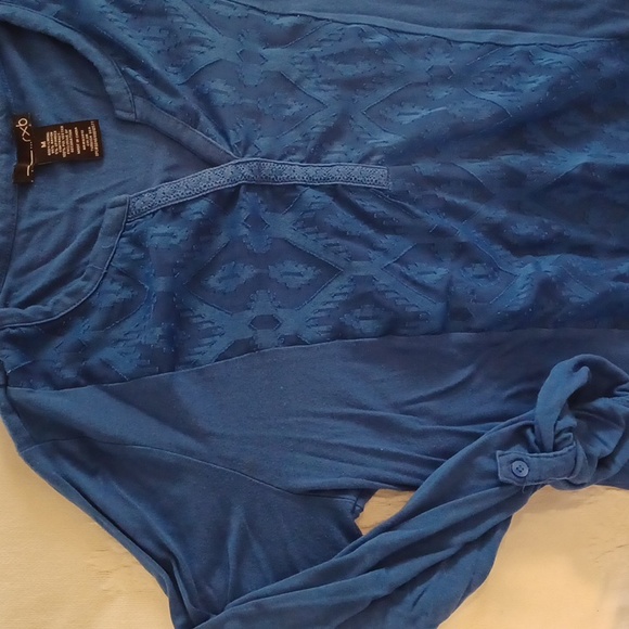 Blouse - Picture 2 of 5